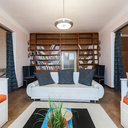 Apartment Velvet Revolution *