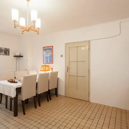 Apartment Velvet Revolution *